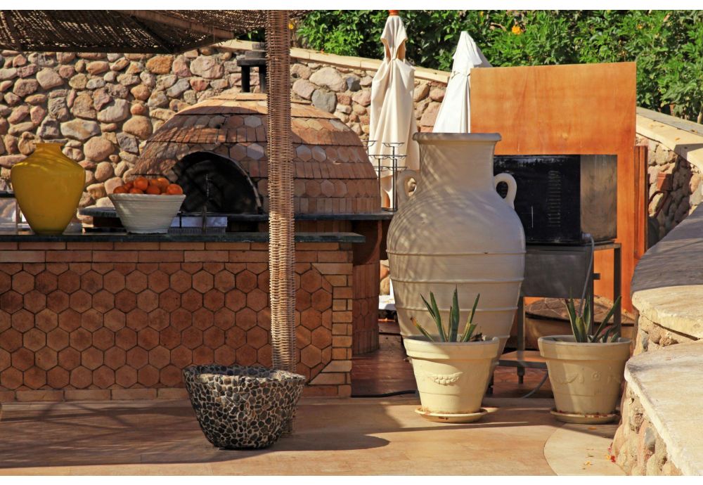 How to Build Pizza Oven in Garden - DIY in 6 Easy Steps