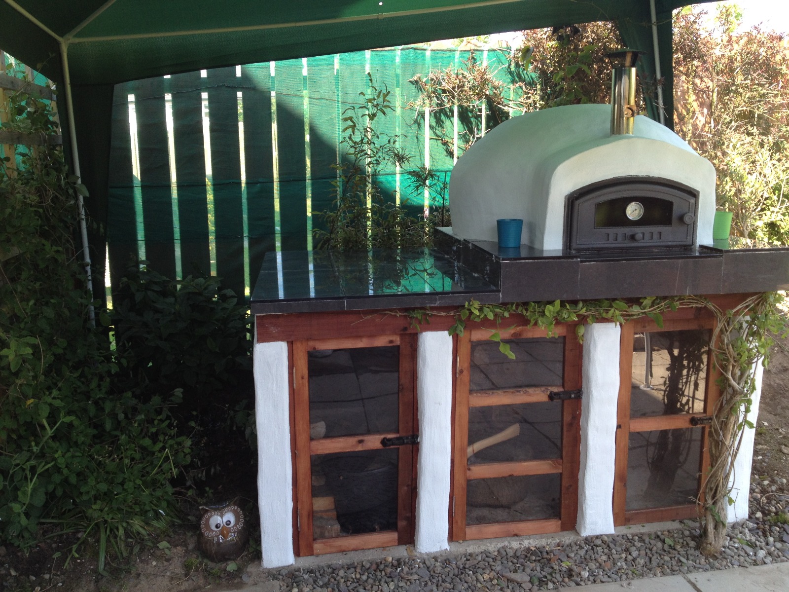Wood fired outdoor pizza oven