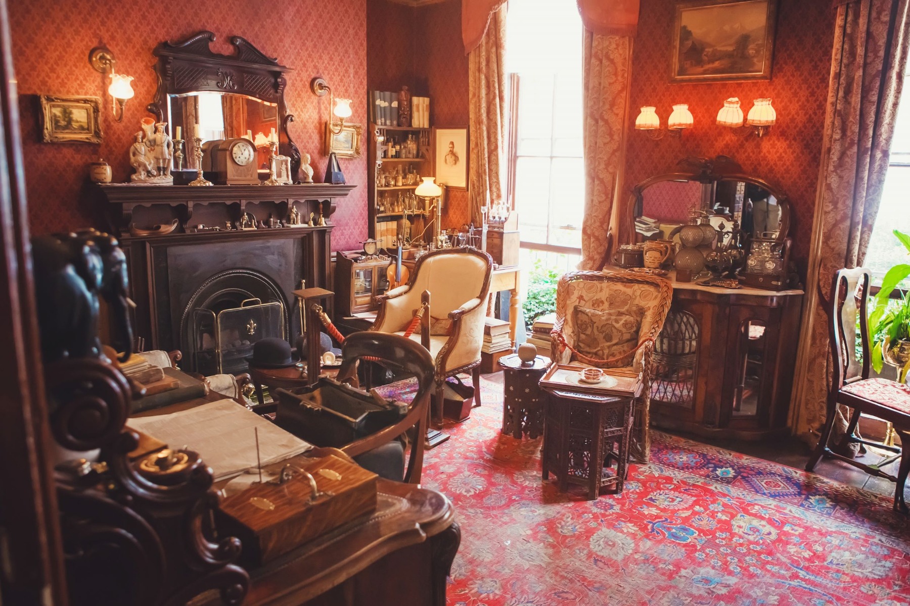 Victorian fireplace lounge 